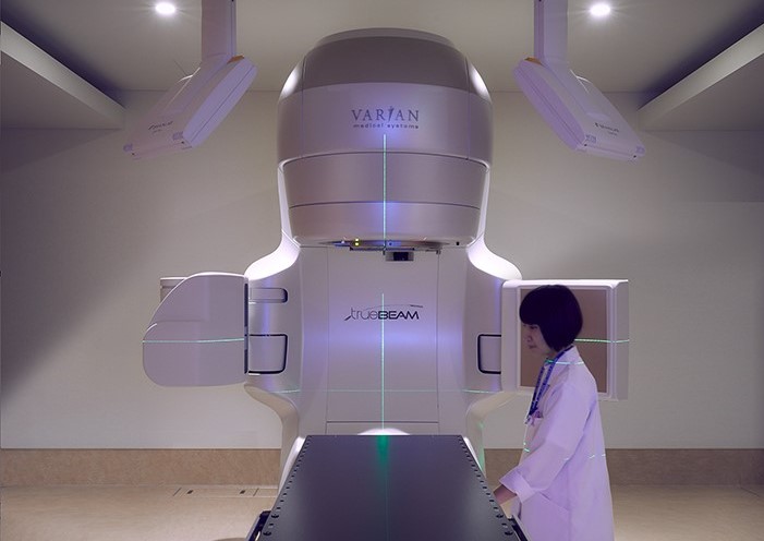 最新の放射線治療機器の導入